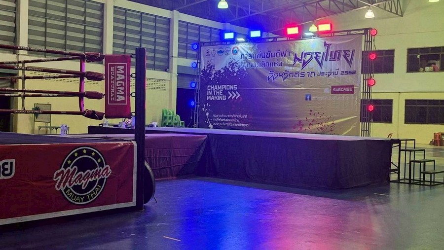 Main stage and Catwalk for rent 03